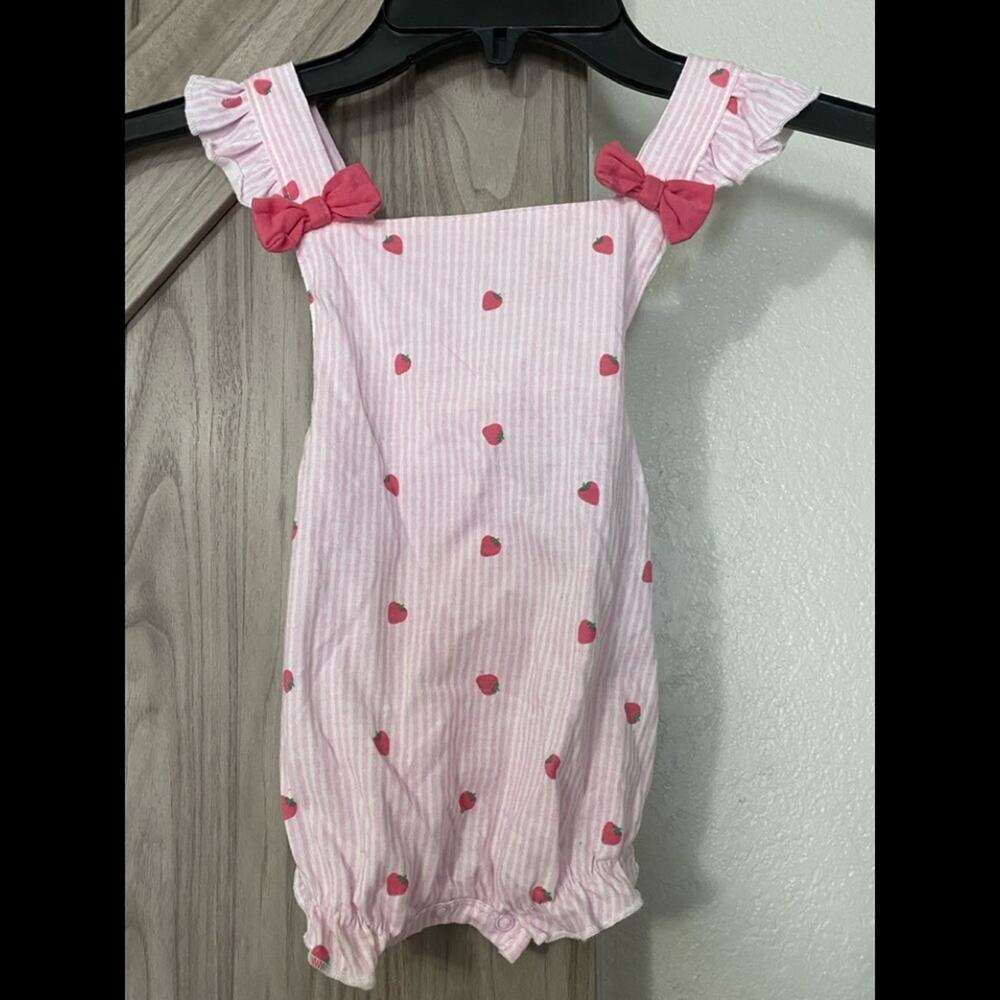NWT Rena Rofe 6-9m Pink and white stripe with strawberries